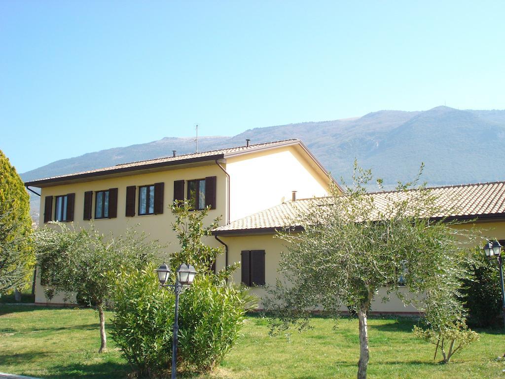 Ostello Victor Center Assisi Eksteriør bilde